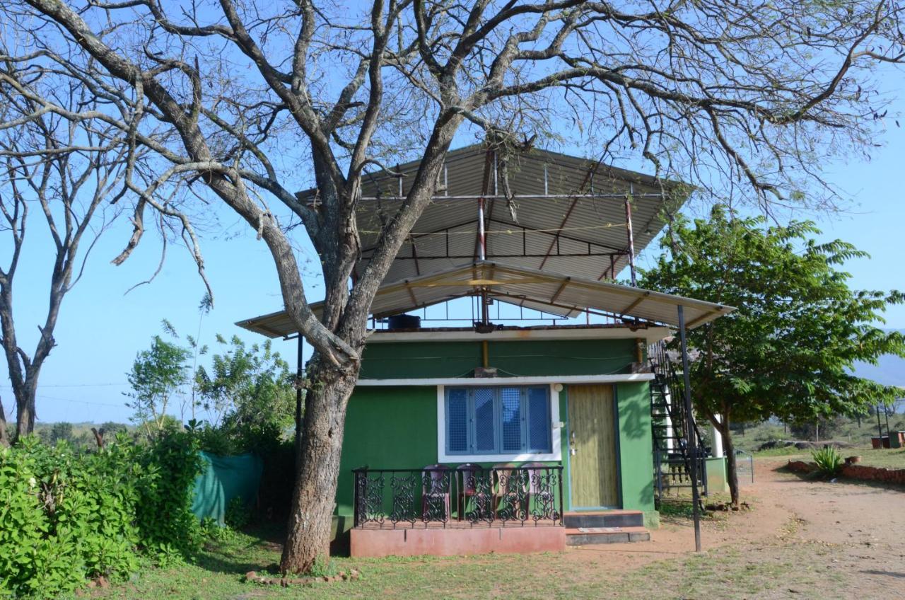 Aarraams Farms & Resorts Masinagudi Bagian luar foto
