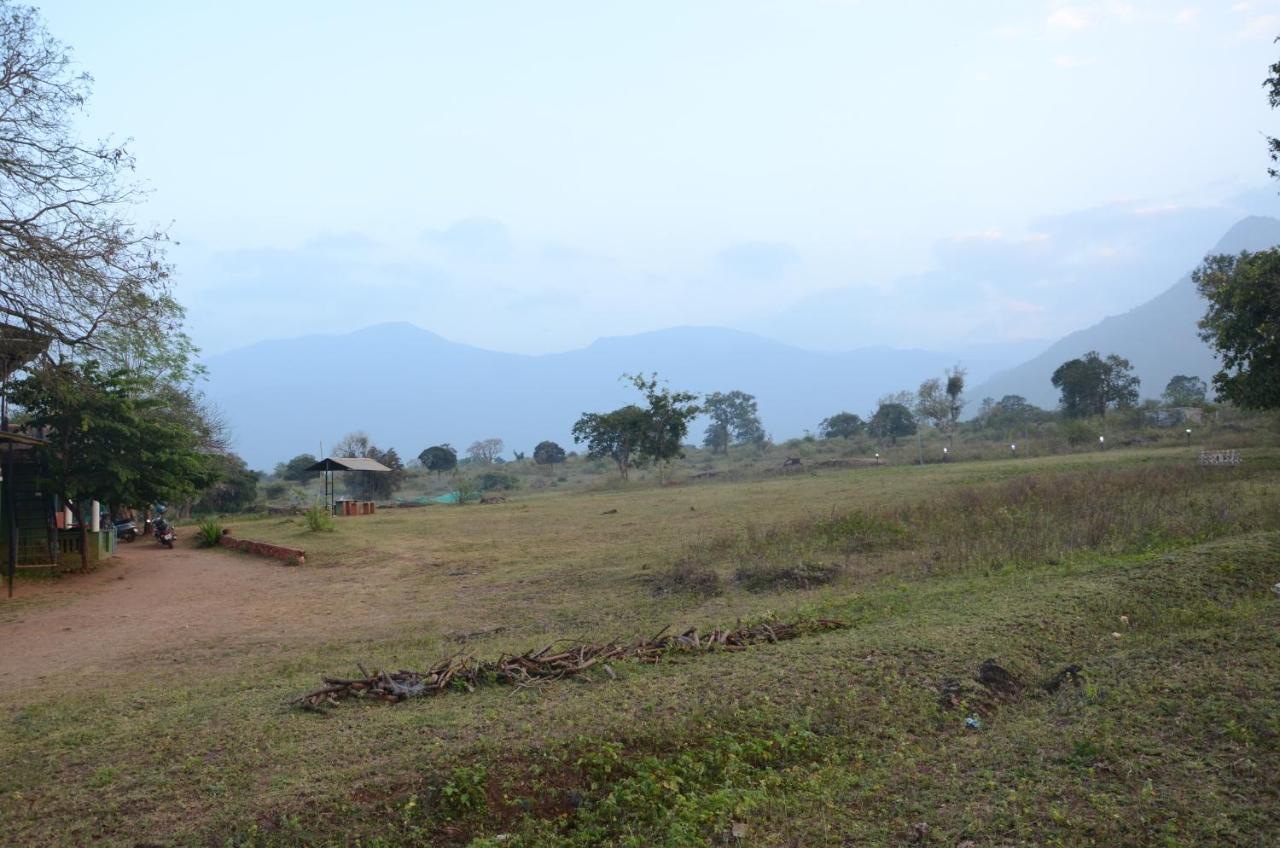 Aarraams Farms & Resorts Masinagudi Bagian luar foto