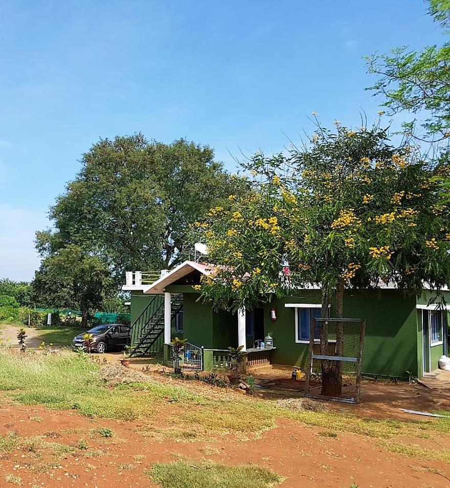Aarraams Farms & Resorts Masinagudi Bagian luar foto